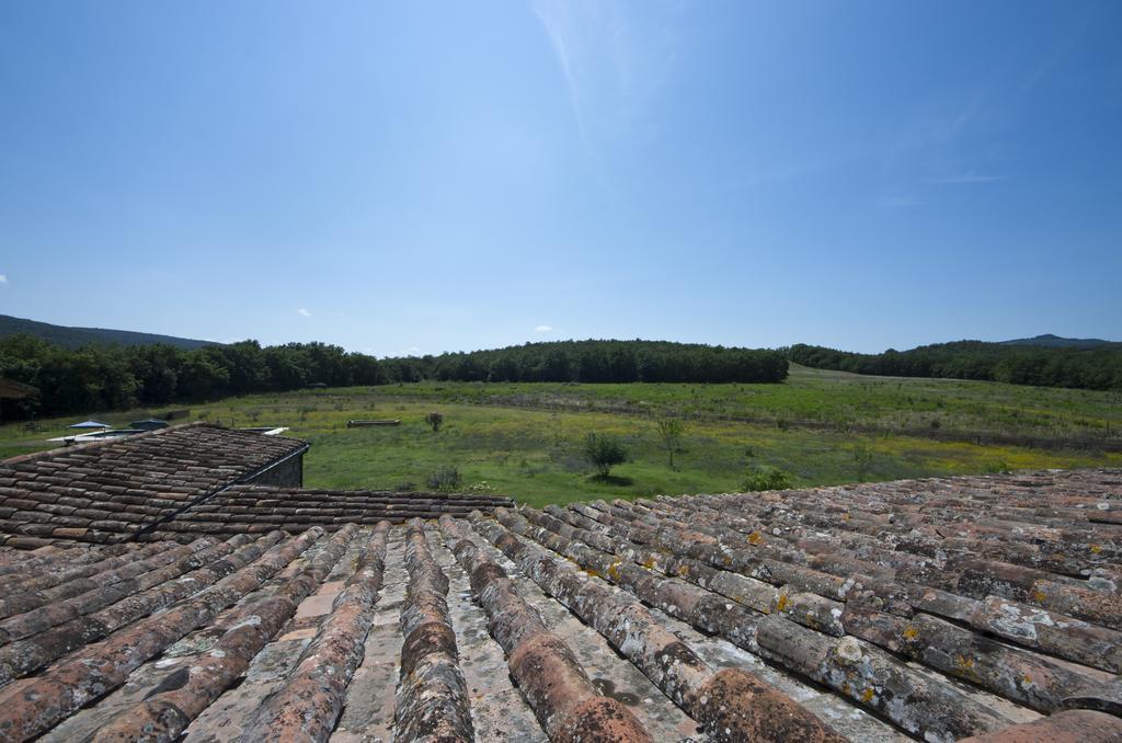 Agriturismo Il Casalino Pari Exterior photo